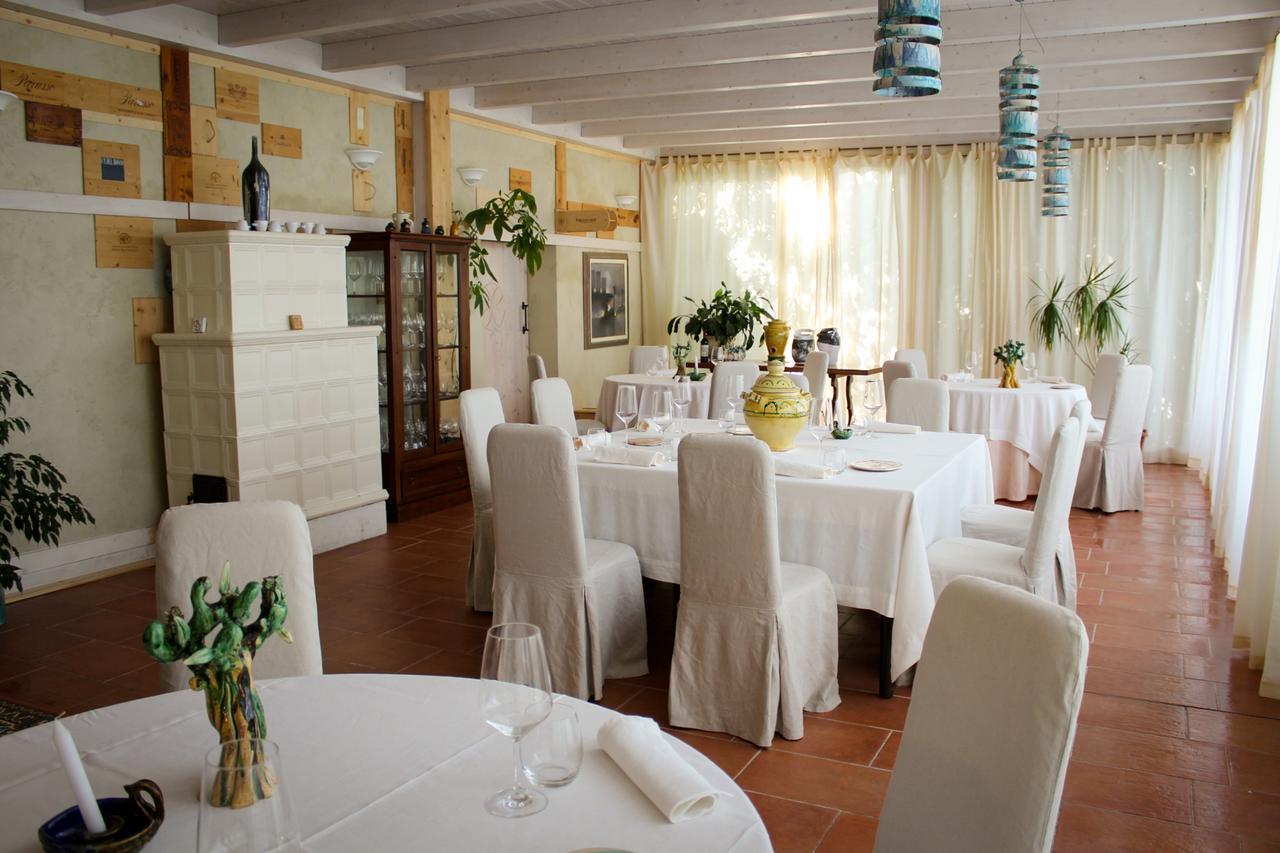 Locanda Belvedere Saludecio エクステリア 写真